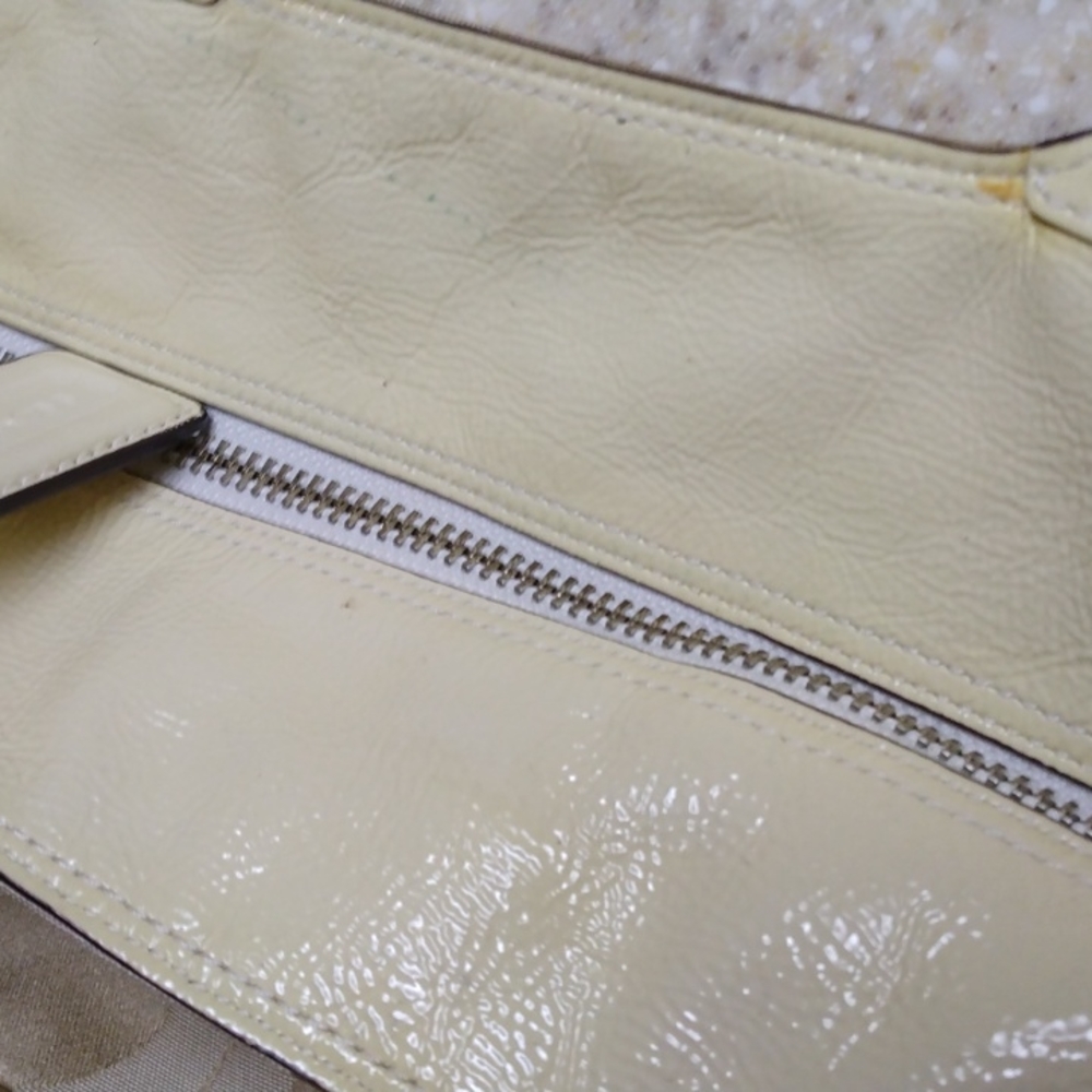 Coach Handbag - Picture 3 of 4